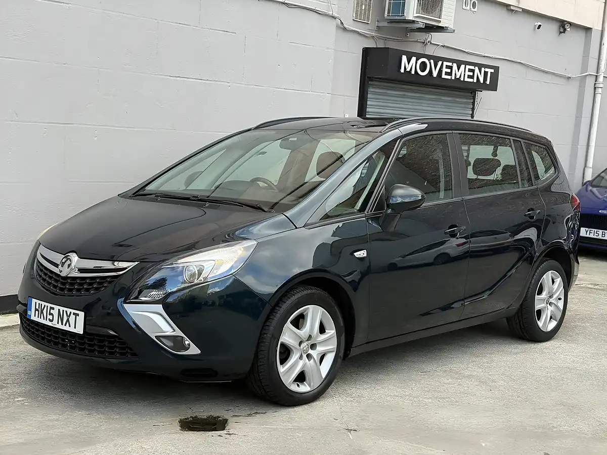 Used 2015 Vauxhall Zafira Tourer Exclusiv Green - Interior and Exterior details 2