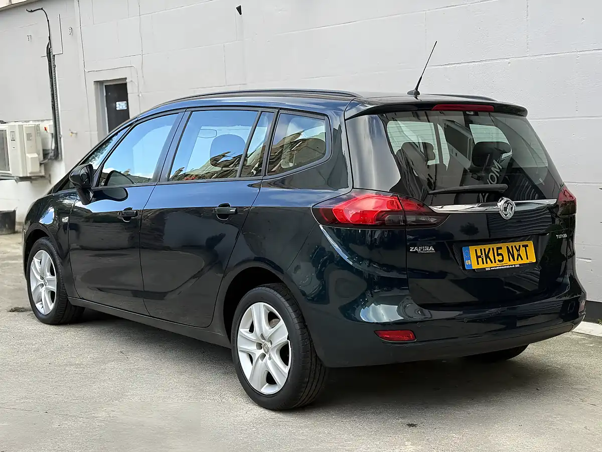 Used 2015 Vauxhall Zafira Tourer Exclusiv Green - Interior and Exterior details 4