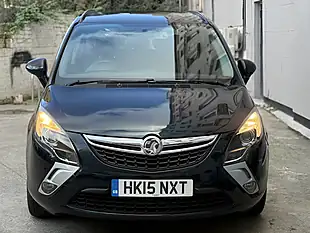Used 2015 Vauxhall Zafira Tourer Exclusiv Green - Interior and Exterior details 7