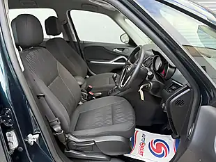 Used 2015 Vauxhall Zafira Tourer Exclusiv Green - Interior and Exterior details 9