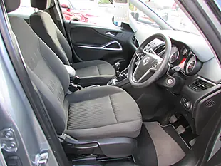 Used 2015 Vauxhall Zafira Tourer Exclusiv Silver - Interior and Exterior details 9