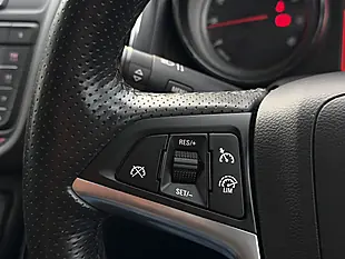 Used 2015 Vauxhall Zafira Tourer Sri Blue - Interior and Exterior details 16