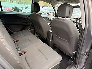 Used 2015 Vauxhall Zafira Tourer Sri Grey - Interior and Exterior details 18