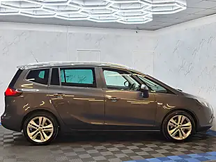 Used 2015 Vauxhall Zafira Tourer Sri Grey - Interior and Exterior details 8