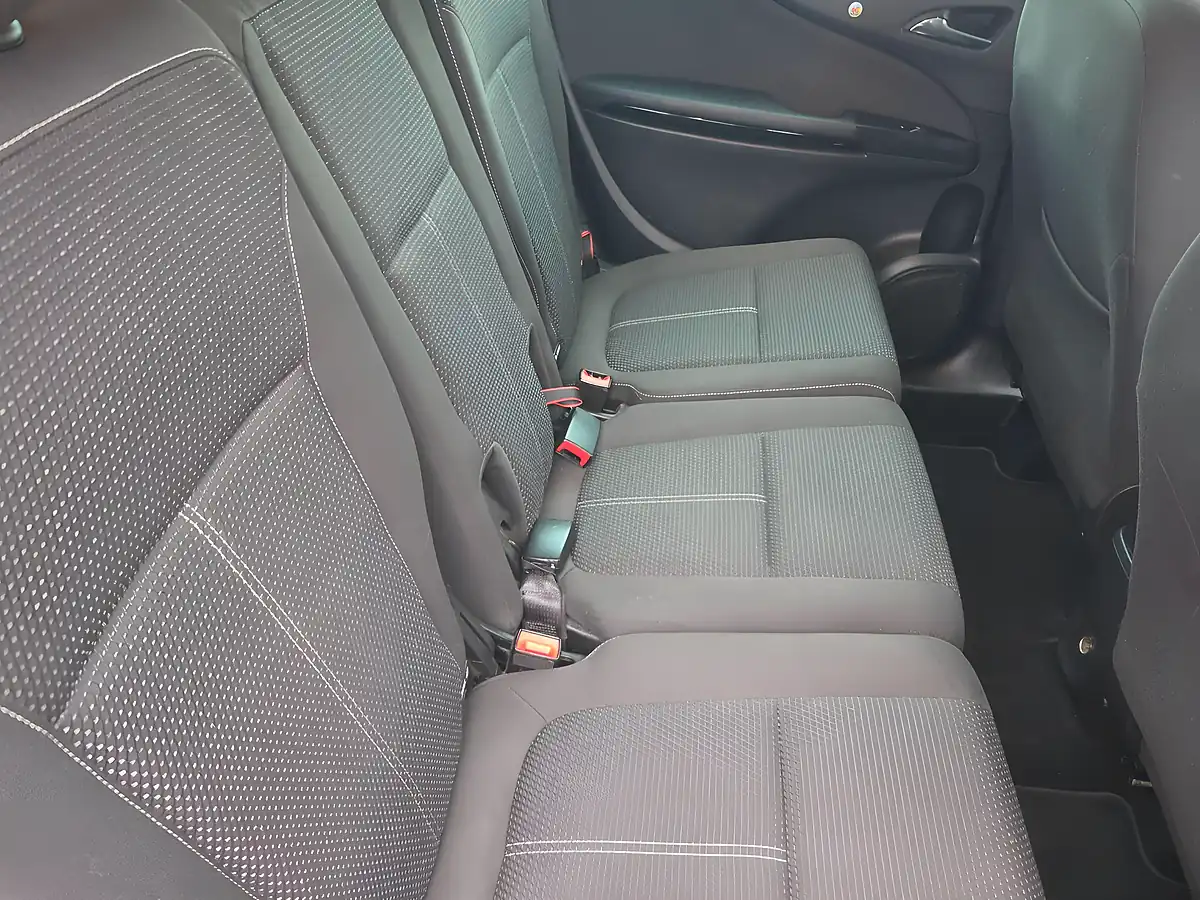 Used 2015 Vauxhall Zafira Tourer Sri Grey - Interior and Exterior details 13