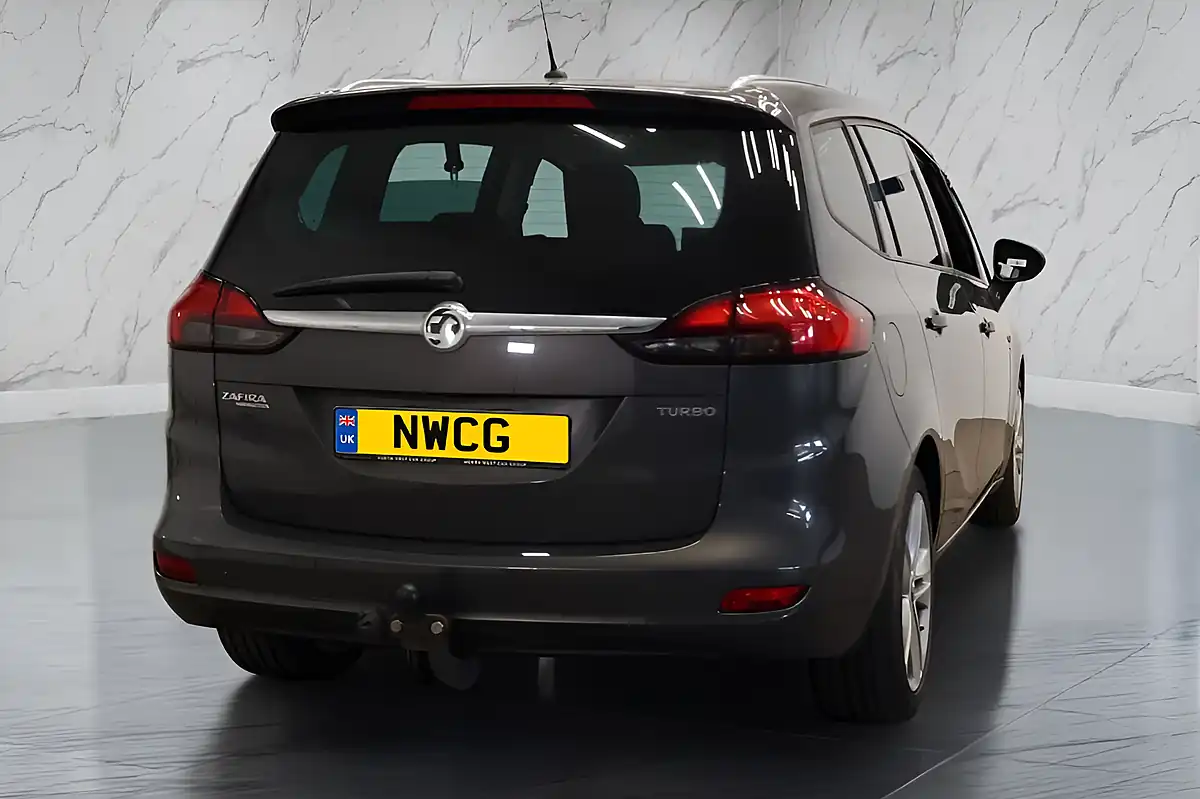 Used 2015 Vauxhall Zafira Tourer Sri Grey - Interior and Exterior details 7