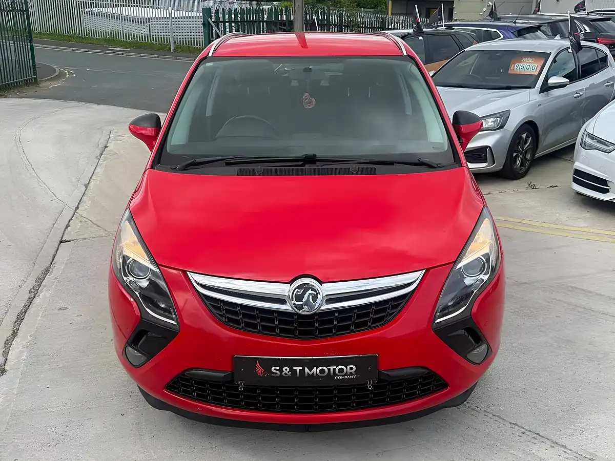 Used 2015 Vauxhall Zafira Tourer Sri Red - Interior and Exterior details 3