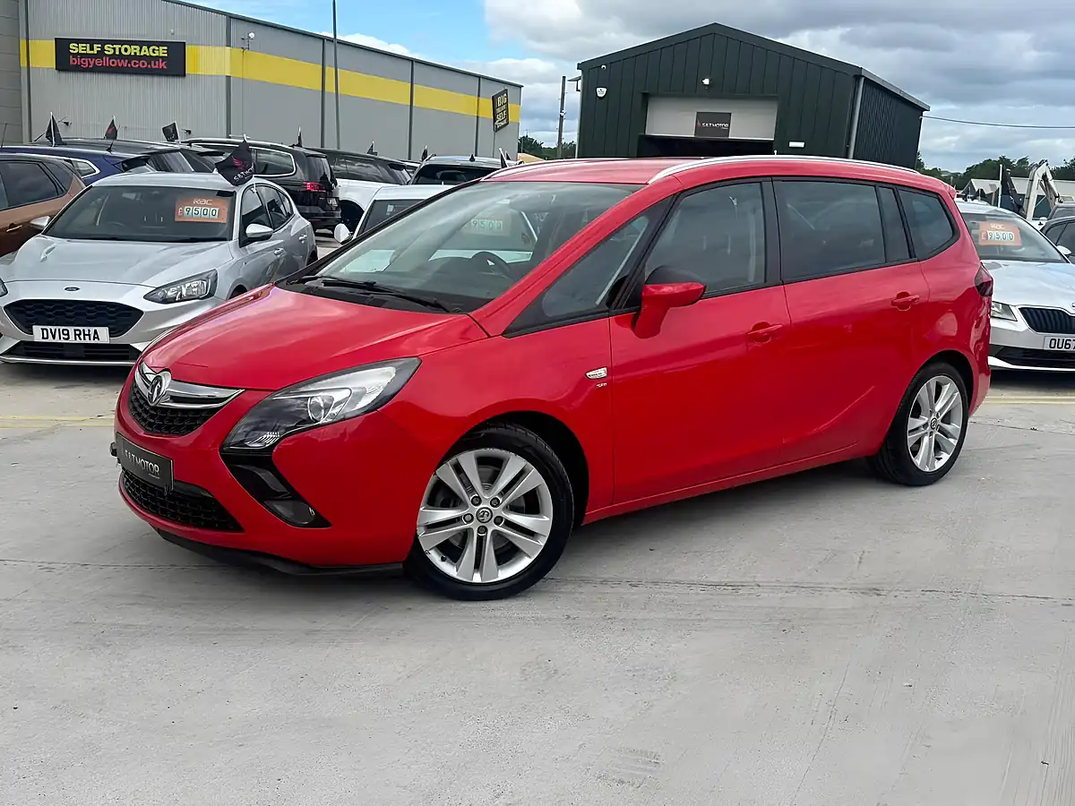 Used 2015 Vauxhall Zafira Tourer Sri Red - Interior and Exterior details 4