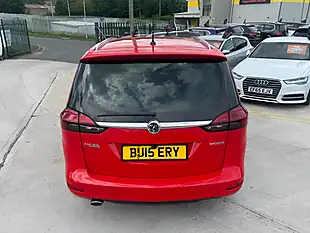 Used 2015 Vauxhall Zafira Tourer Sri Red - Interior and Exterior details 9