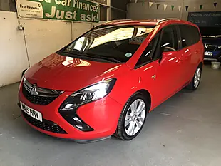 Used 2015 Vauxhall Zafira Tourer Sri Red - Interior and Exterior details 4