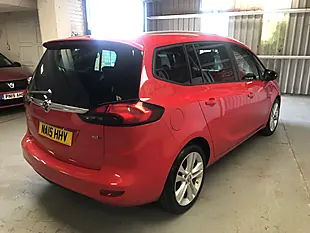Used 2015 Vauxhall Zafira Tourer Sri Red - Interior and Exterior details 5
