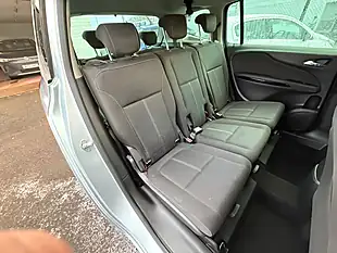 Used 2015 Vauxhall Zafira Tourer Sri Silver - Interior and Exterior details 12