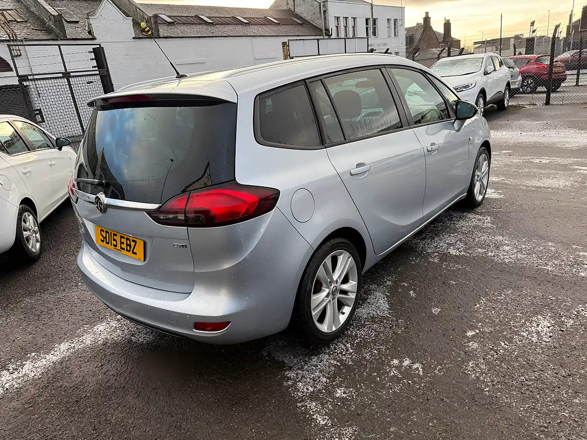 Used 2015 Vauxhall Zafira Tourer Sri Silver - Interior and Exterior details 5