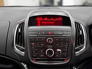 Used 2015 Vauxhall Zafira Tourer Sri Silver - Interior and Exterior details 15