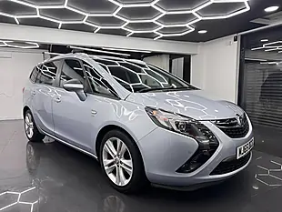 Used 2015 Vauxhall Zafira Tourer Sri Silver - Interior and Exterior details 2