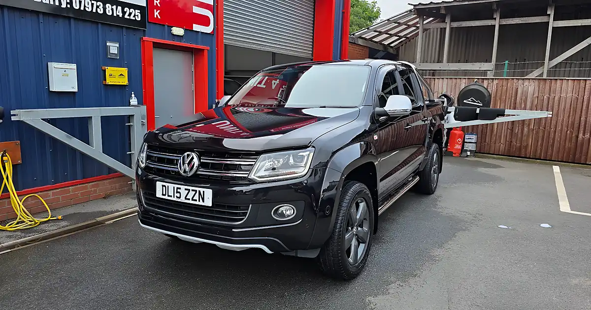 Used 2015 Volkswagen Amarok Ultimate Black - Front View