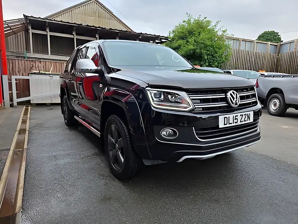 Used 2015 Volkswagen Amarok Ultimate Black - Interior and Exterior details 3