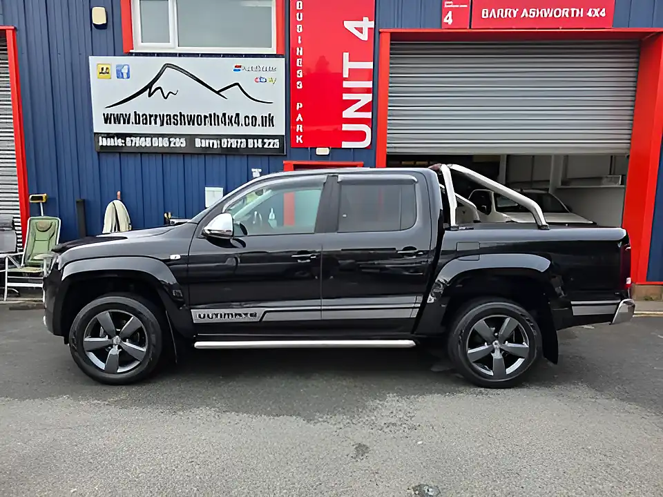 Used 2015 Volkswagen Amarok Ultimate Black - Interior and Exterior details 5