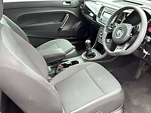 Used 2015 Volkswagen Beetle Bluemotion Technology Red - Interior and Exterior details 10