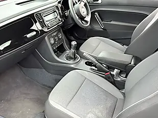 Used 2015 Volkswagen Beetle Bluemotion Technology Red - Interior and Exterior details 9