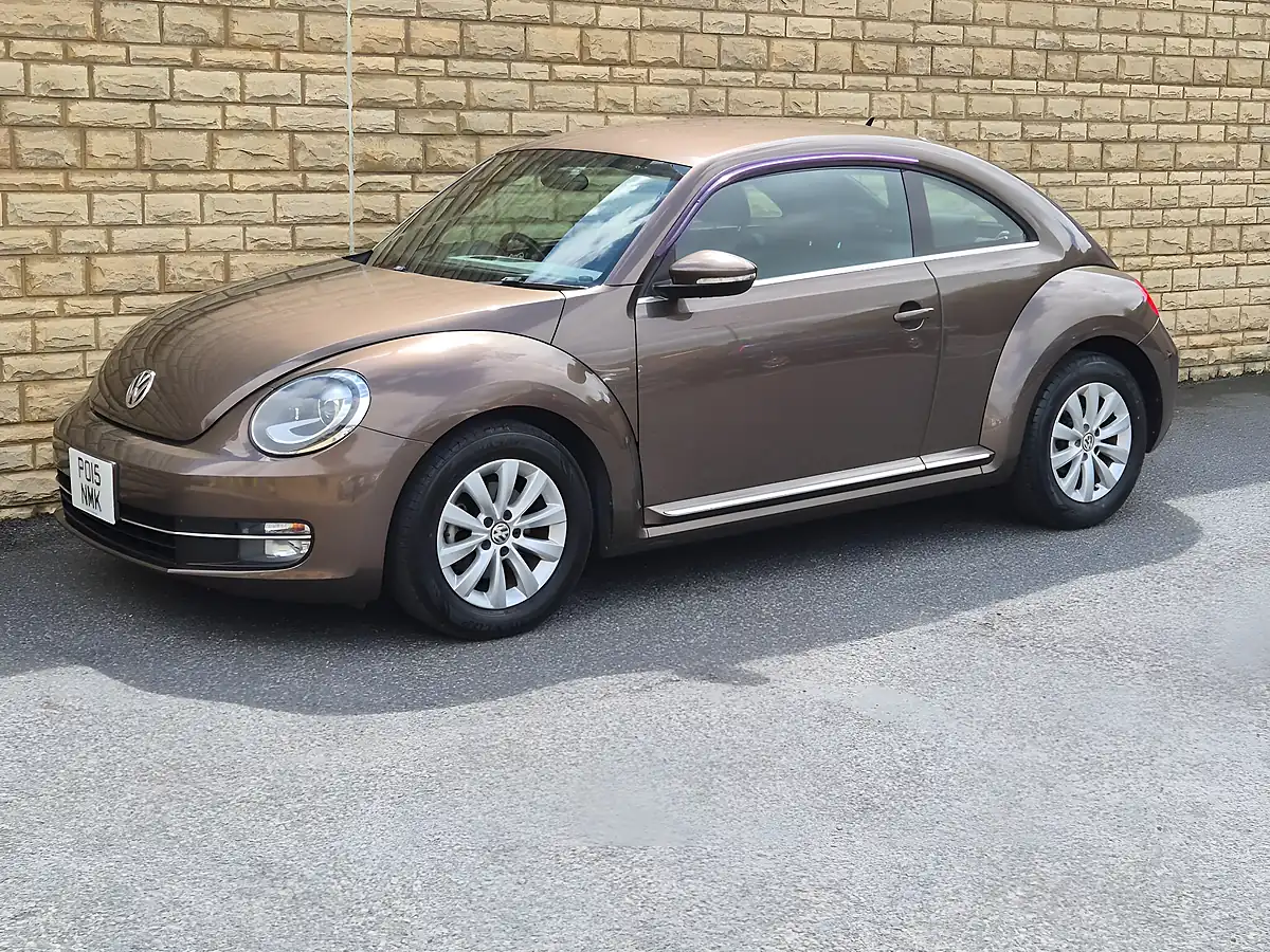 Used 2015 Volkswagen Beetle Design Brown - Interior and Exterior details 9