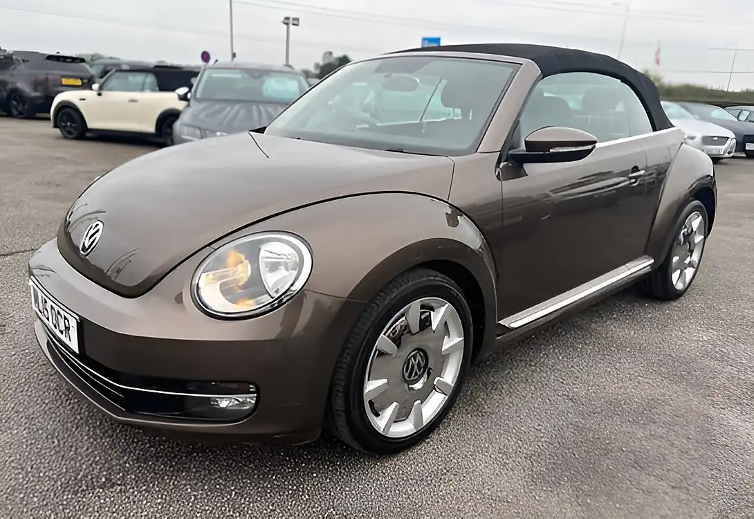 Used 2015 Volkswagen Beetle Design Java Bronze Metallic - Interior and Exterior details 3
