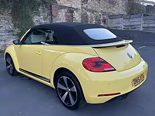 Used 2015 Volkswagen Beetle Sport Yellow - Interior and Exterior details 15