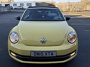 Used 2015 Volkswagen Beetle Sport Yellow - Interior and Exterior details 5