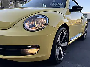 Used 2015 Volkswagen Beetle Sport Yellow - Interior and Exterior details 6