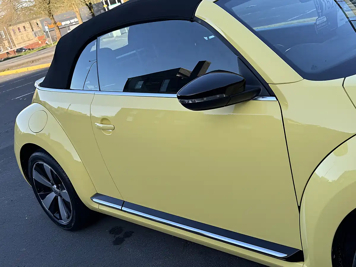 Used 2015 Volkswagen Beetle Sport Yellow - Interior and Exterior details 9