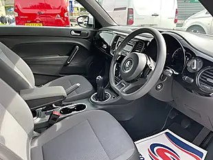 Used 2015 Volkswagen Beetle White - Interior and Exterior details 11