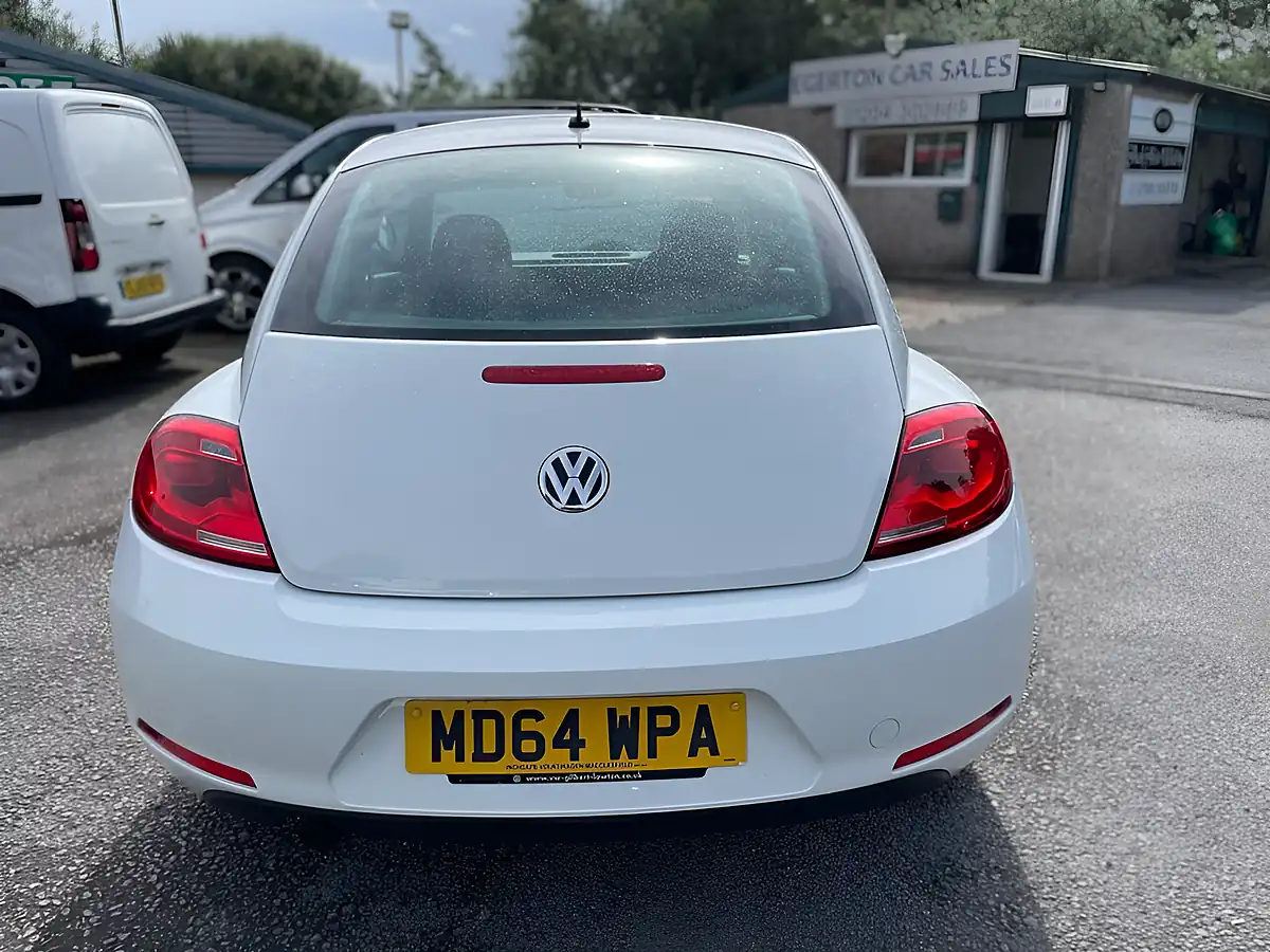 Used 2015 Volkswagen Beetle White - Interior and Exterior details 7