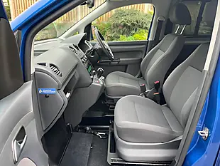 Used 2015 Volkswagen Caddy Life Blue - Interior and Exterior details 15