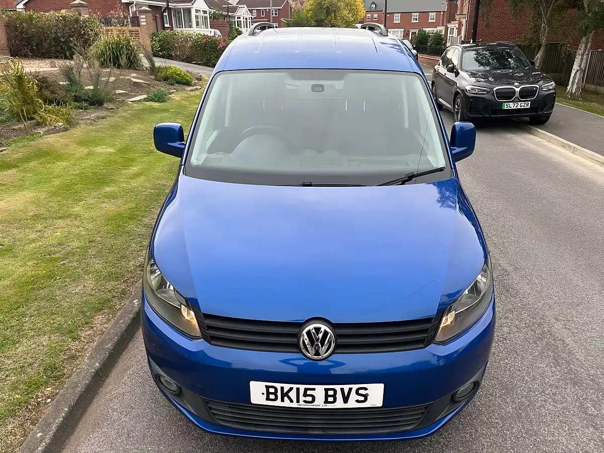Used 2015 Volkswagen Caddy Life Blue - Interior and Exterior details 2