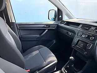 Used 2015 Volkswagen Caddy Maxi Startline Acapulco Blue - Interior and Exterior details 12