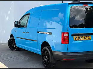 Used 2015 Volkswagen Caddy Maxi Startline Acapulco Blue - Interior and Exterior details 16
