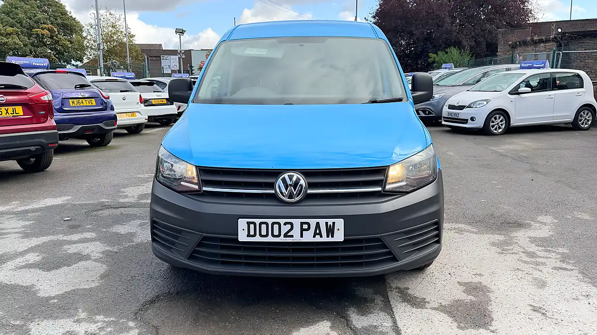 Used 2015 Volkswagen Caddy Maxi Startline Acapulco Blue - Interior and Exterior details 8