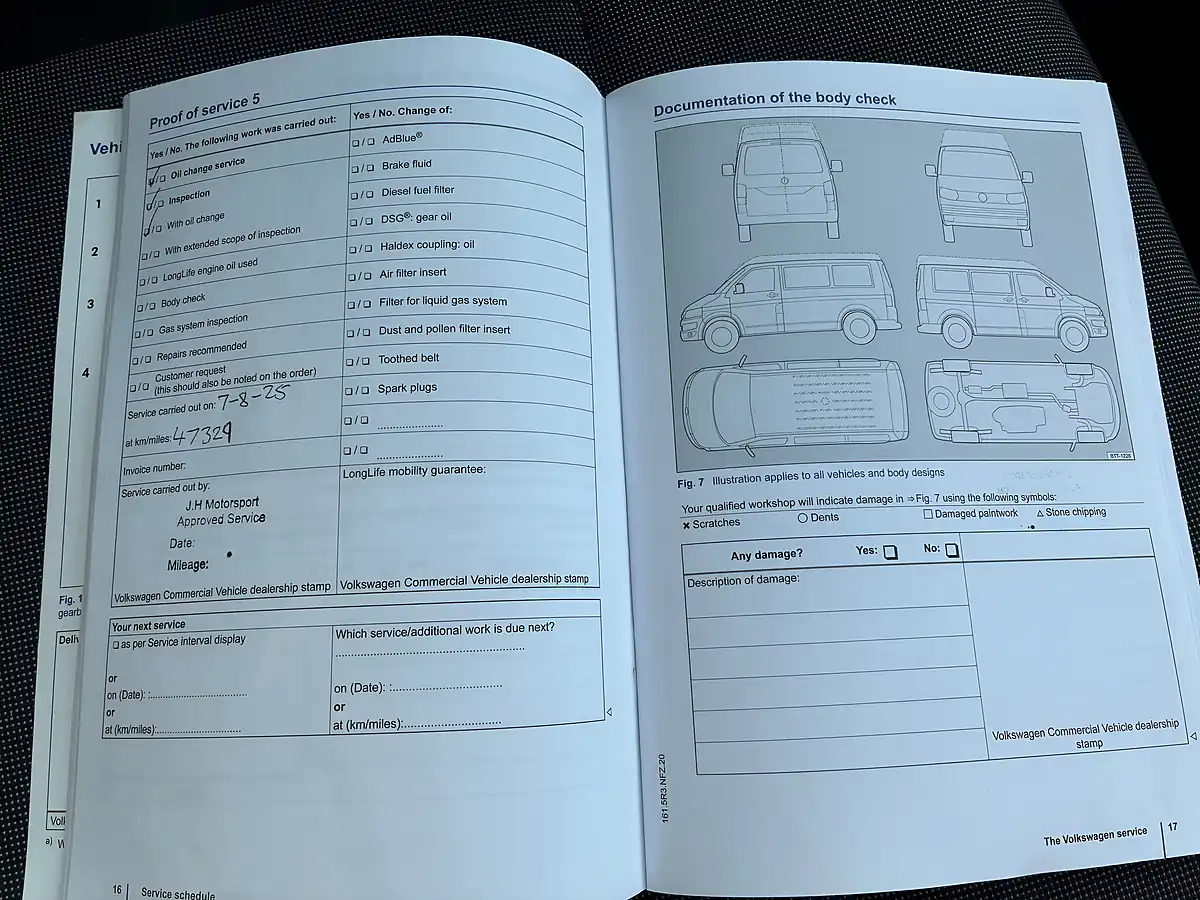 Used 2015 Volkswagen Caddy Maxi Startline Blue - Interior and Exterior details 16