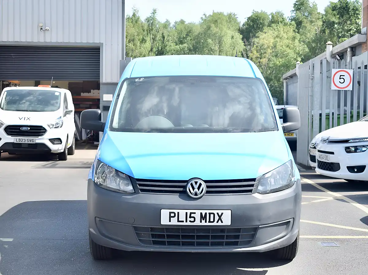 Used 2015 Volkswagen Caddy Maxi Startline Lwb Blue - Interior and Exterior details 2