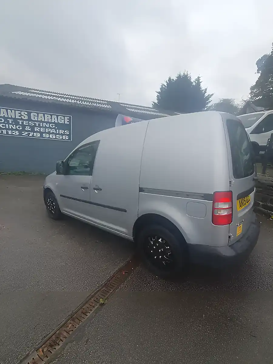 Used 2015 Volkswagen Caddy Silver Metallic Silver Metallic - Interior and Exterior details 7