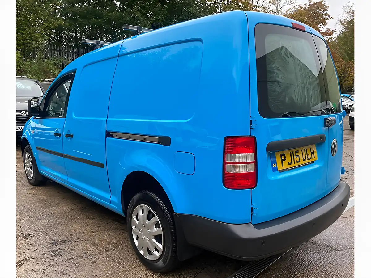 Used 2015 Volkswagen Caddy Startline Blue - Interior and Exterior details 11