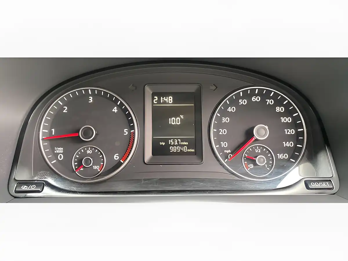 Used 2015 Volkswagen Caddy Startline Blue - Interior and Exterior details 17
