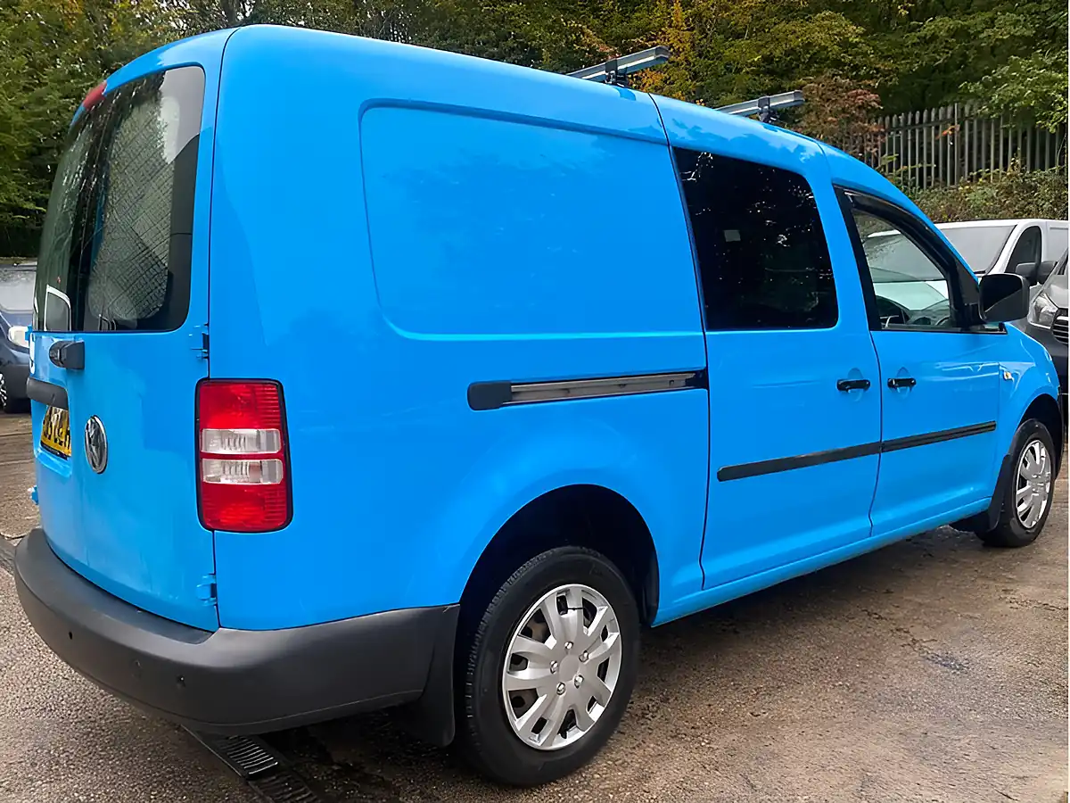 Used 2015 Volkswagen Caddy Startline Blue - Interior and Exterior details 7