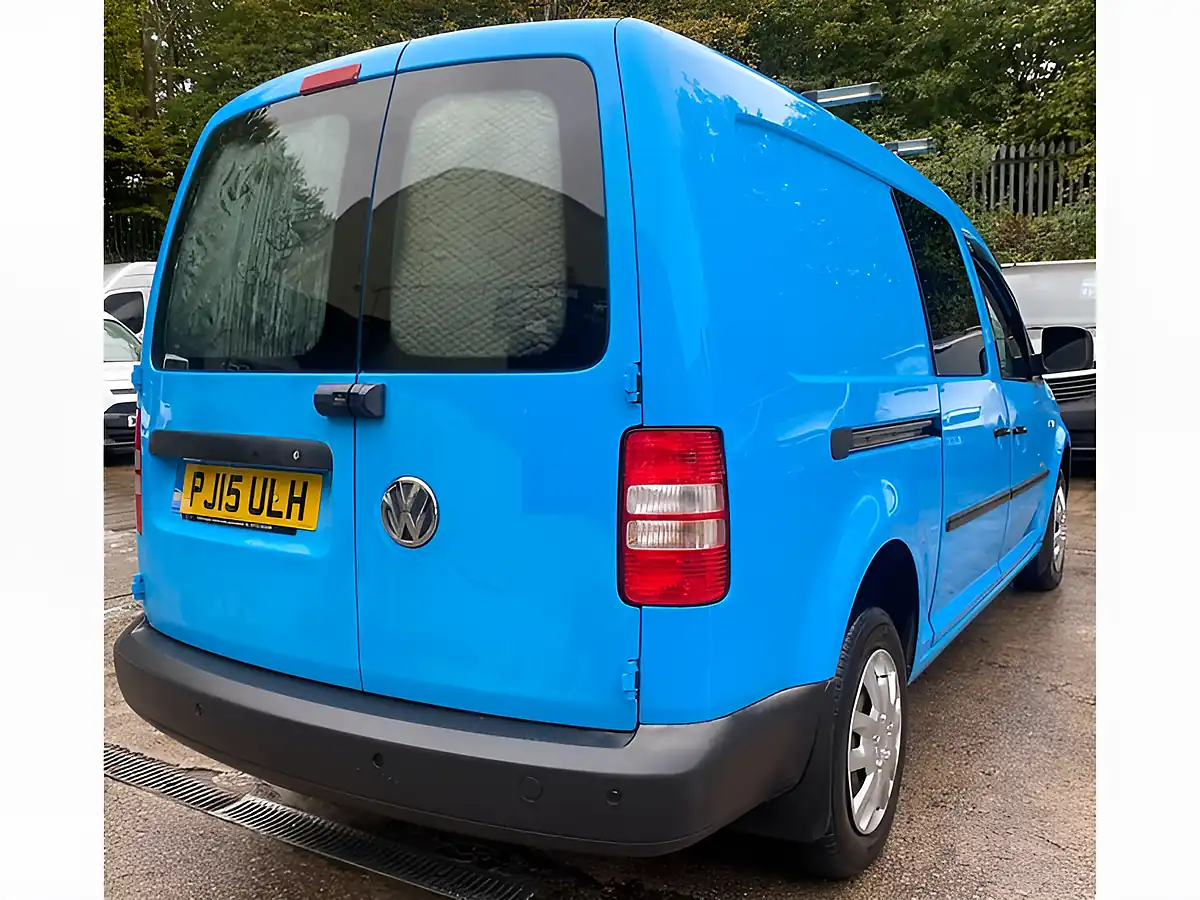 Used 2015 Volkswagen Caddy Startline Blue - Interior and Exterior details 8
