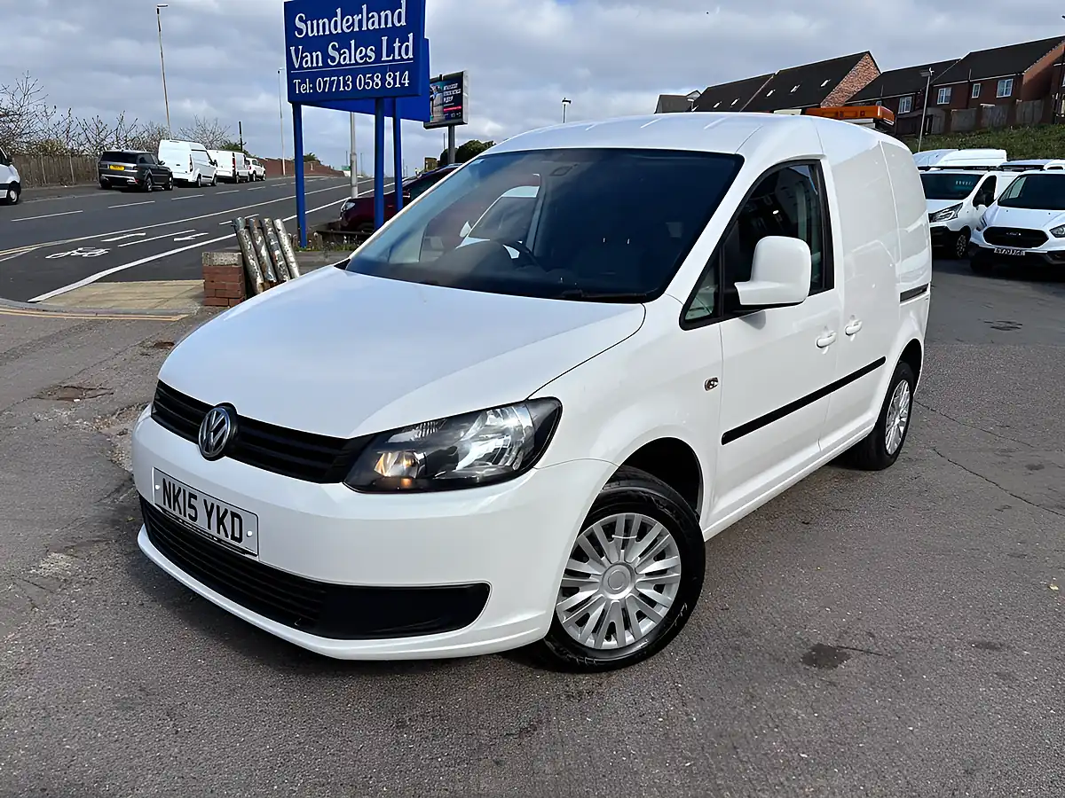 Used 2015 Volkswagen Caddy Trendline White - Front View