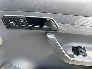 Used 2015 Volkswagen Caddy Trendline White - Interior and Exterior details 14
