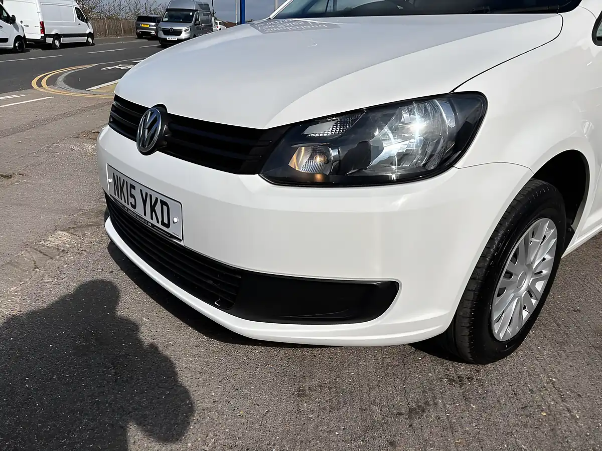 Used 2015 Volkswagen Caddy Trendline White - Interior and Exterior details 3