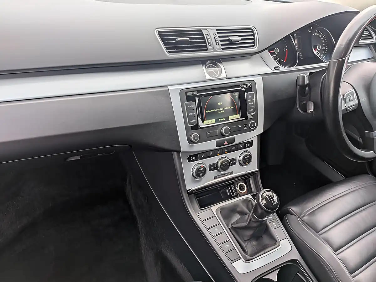 Used 2015 Volkswagen Cc Bluemotion Tech GT Black - Interior and Exterior details 17