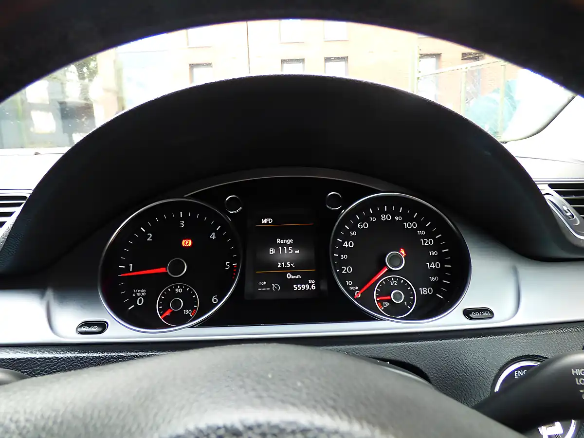 Used 2015 Volkswagen Cc Bluemotion Tech GT Blue - Interior and Exterior details 17