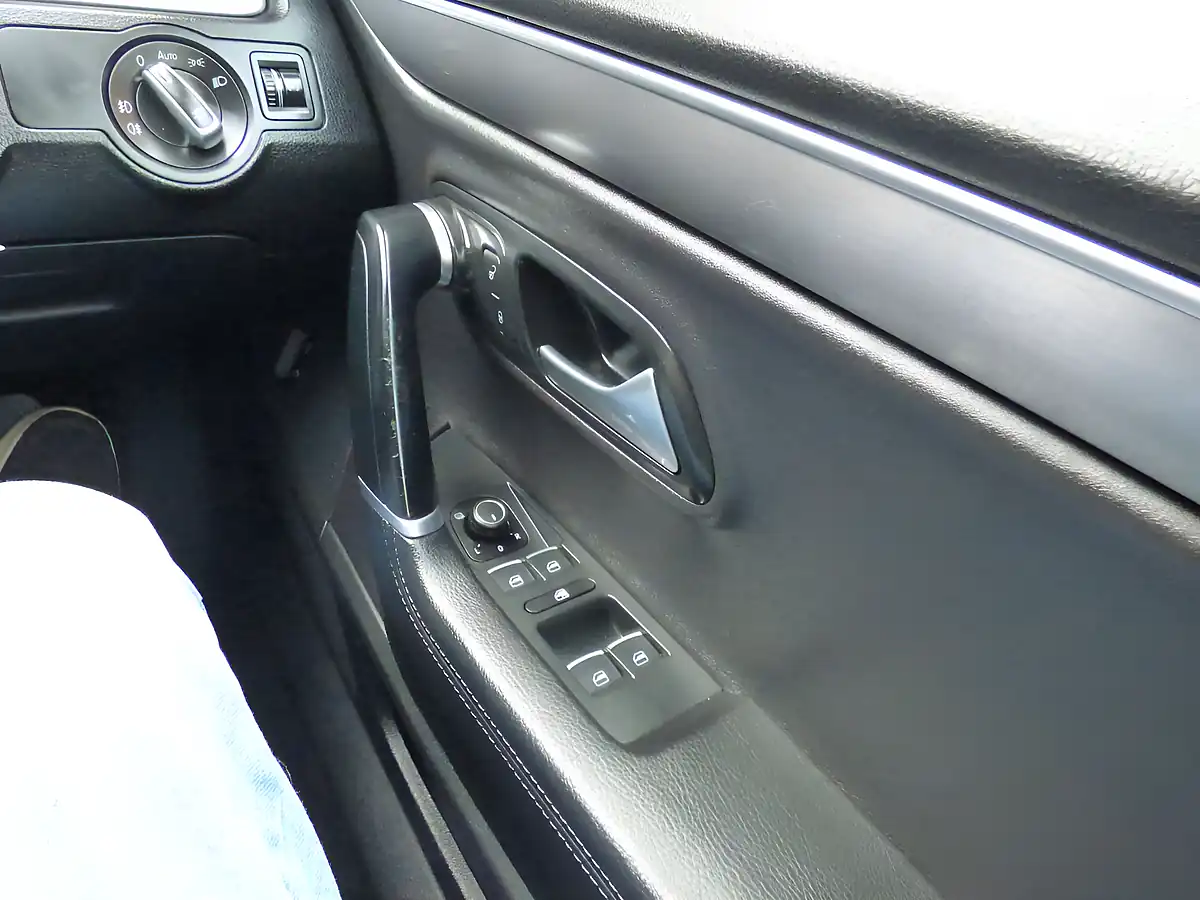 Used 2015 Volkswagen Cc Bluemotion Tech GT Blue - Interior and Exterior details 18